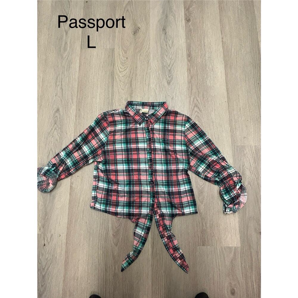 Passport Women's Red Green Plaid Button-Up Tie Front Long Sleeve Shirt L